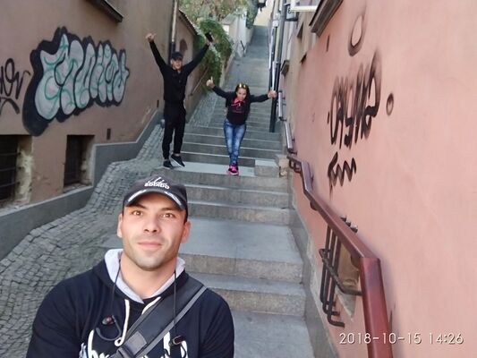  Warszawa,   Ihor, 37 ,   ,   , c 