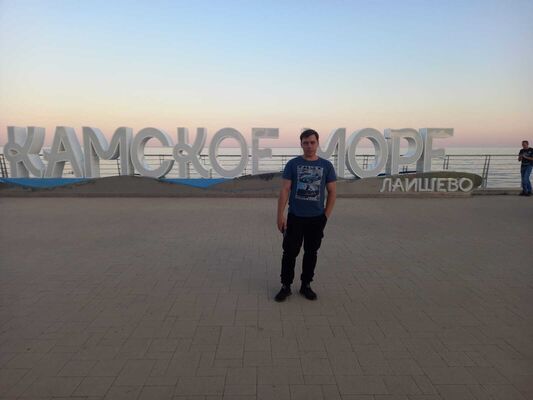  ,   Mikhail, 36 ,   c 