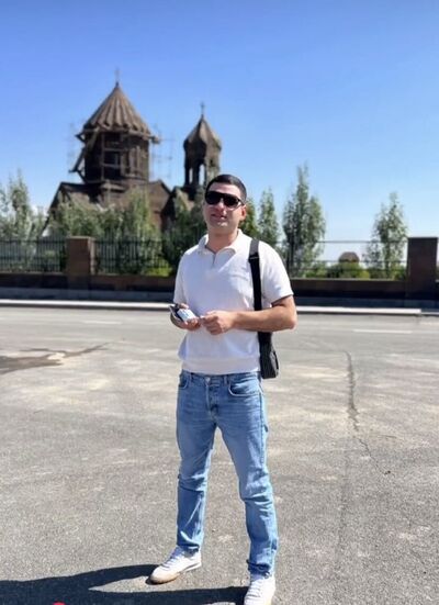  ,   Armen, 29 ,   ,   