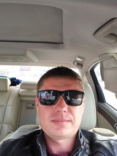  ,   Artem, 37 ,   ,   