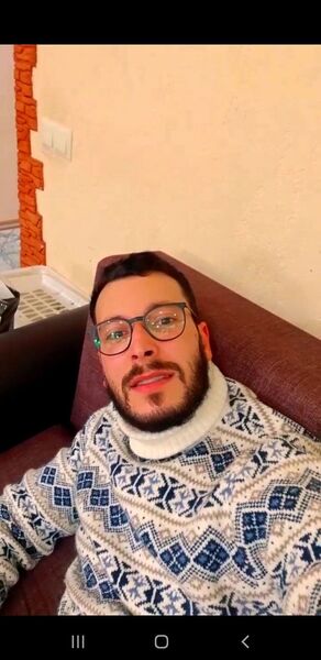  ,   Lyes, 29 ,   ,   