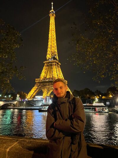  ,   Yury, 28 ,   ,   , 