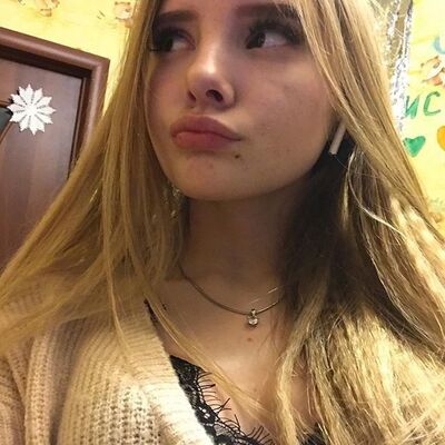  -,   Malina, 22 ,   ,   , 