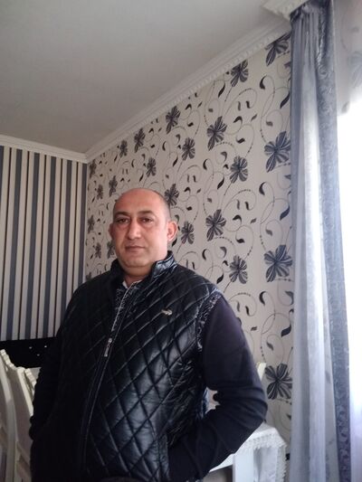  ,   Azer, 49 ,     , c 