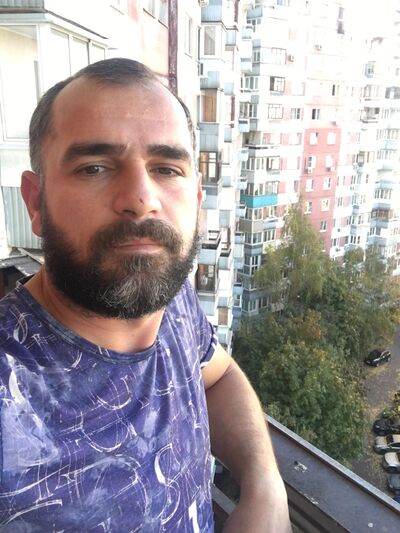  ,   Ali, 32 ,   ,   , 