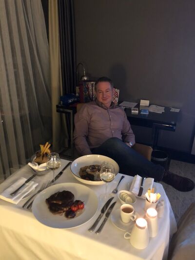  ,   Tomas, 43 ,   