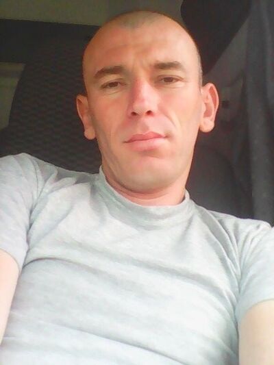  ,   Shama, 43 ,   