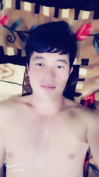  ,   Ali, 32 ,   ,   