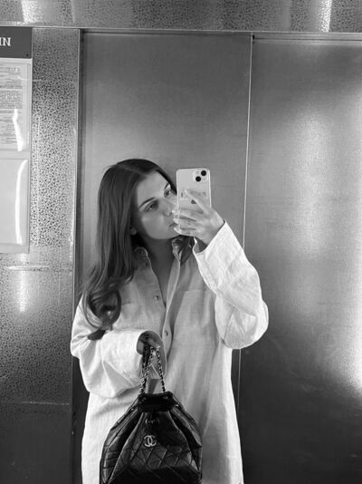  -,   Anna, 28 ,   c , 