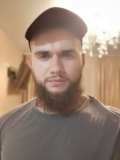  ,   Tg Slawiyk, 29 ,  