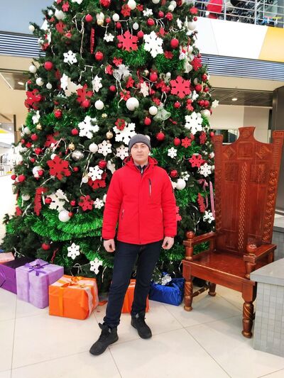  ,   Mikhail, 37 ,   ,   