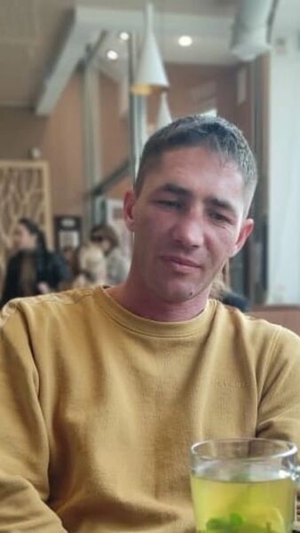  ,   Igor, 36 ,   ,   