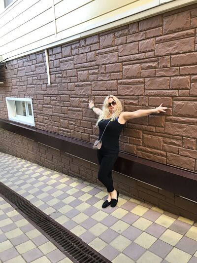  ,   Gogo, 53 ,   c 
