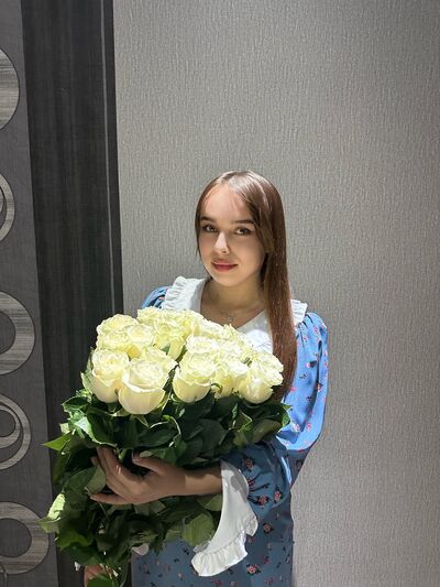  ,   Sabrina, 22 ,   ,   