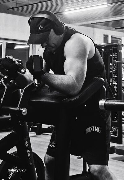  Kastellaun,   , 42 ,   ,   , c 