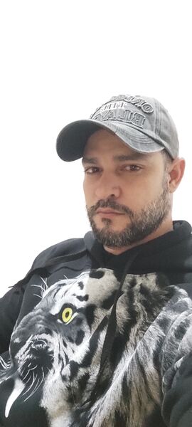  ,   Yoandis, 39 ,   ,   