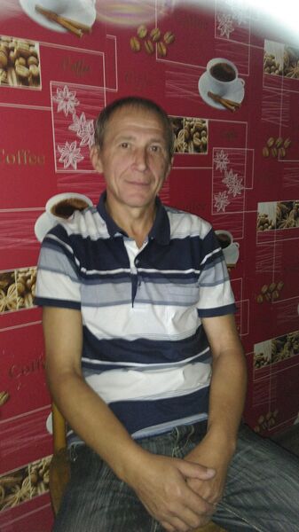  ,   Vitalik, 59 ,  