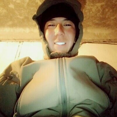  21424367  Damir, 26 ,    