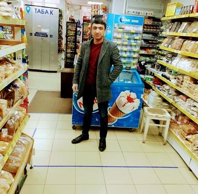  ,   Emil, 33 ,   ,   