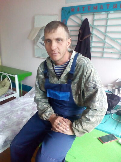  ,   Valli, 43 ,   