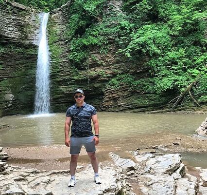  ,   Rusik, 31 ,   