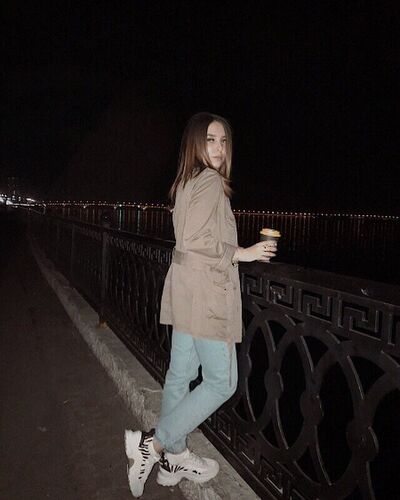  -,   Yuli, 24 ,   ,   , c , 