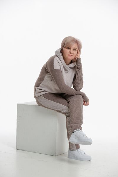  ,   , 52 ,   c 