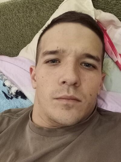  ,   Slava, 24 ,  