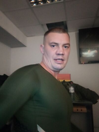  ,   Pavel, 36 ,  