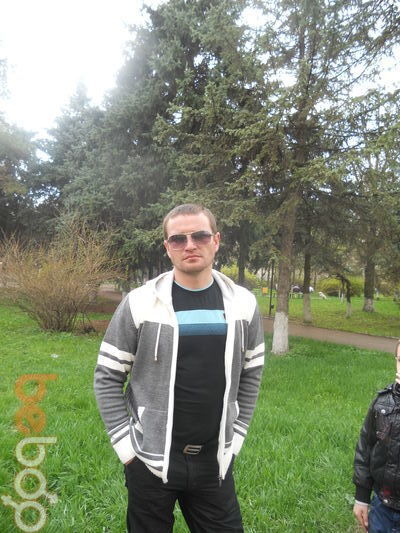  2541277  Ruslan, 42 ,    