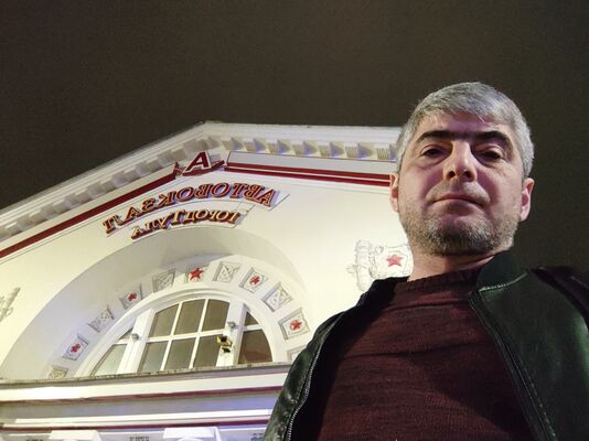 ,   Vito, 40 ,   ,   