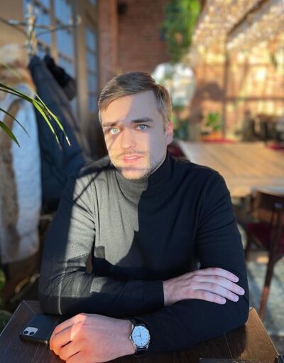  ,   Victor, 32 ,     , c 