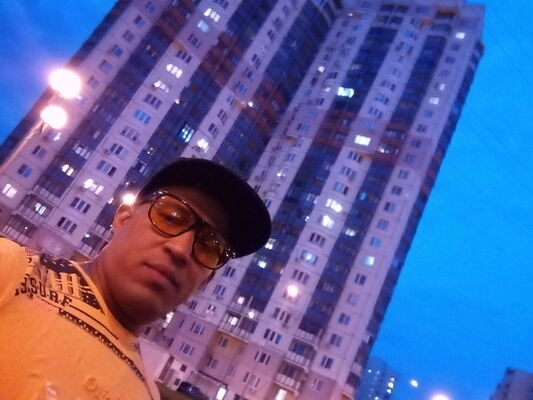  ,   Yuset, 42 ,   ,   