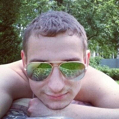  ,   Sergei, 32 ,   ,   , c 