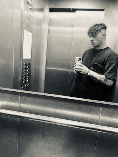  -,   , 21 ,   