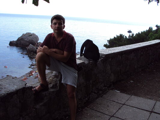  ,   Endru, 42 ,   