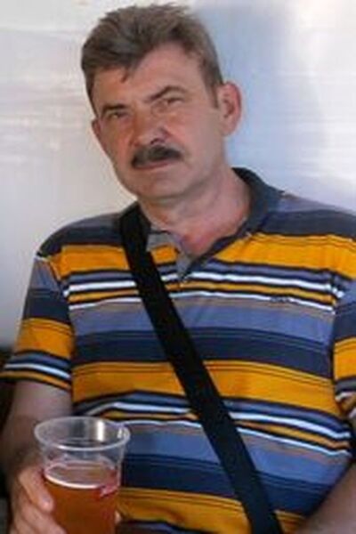  ,   Valentin, 66 ,   