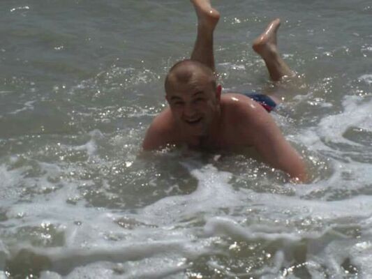  ,   Stas, 40 ,   
