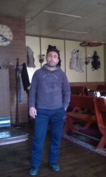  ,   Artur, 54 ,   