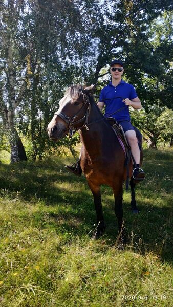  ,   PAVLYHA, 38 ,  