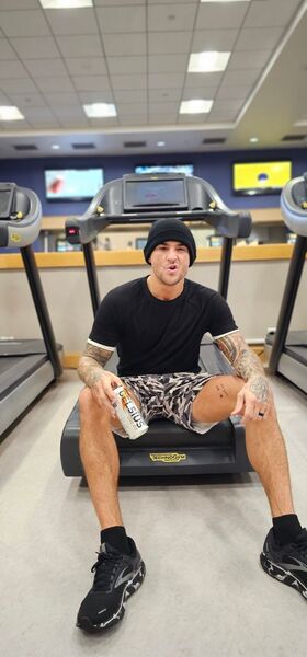  ,   Sadirbekov, 28 ,   ,   