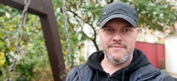  ,   Denis, 41 ,   ,   
