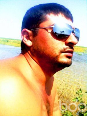  ,   Leon, 47 ,   
