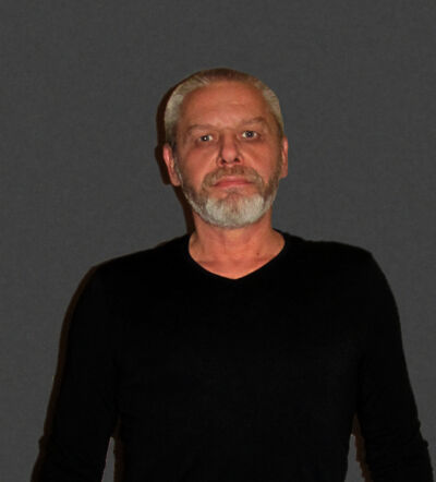  ,   Wlad, 58 ,   