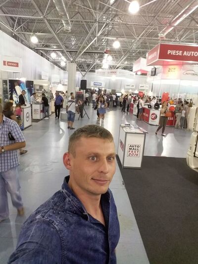  ,   Stefan, 34 ,   
