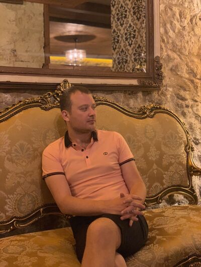  ,   Eugene, 43 ,   c 