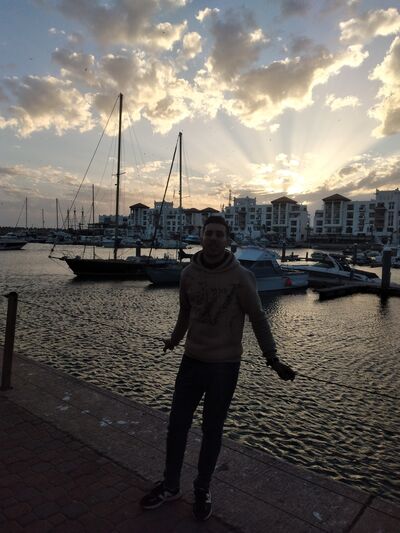  ,   Hassane, 29 ,   c 