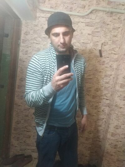  ,   Boo, 33 ,   