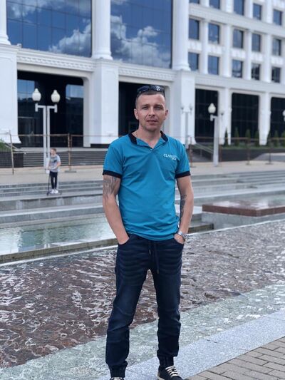  ,   Sergei, 38 ,   ,   