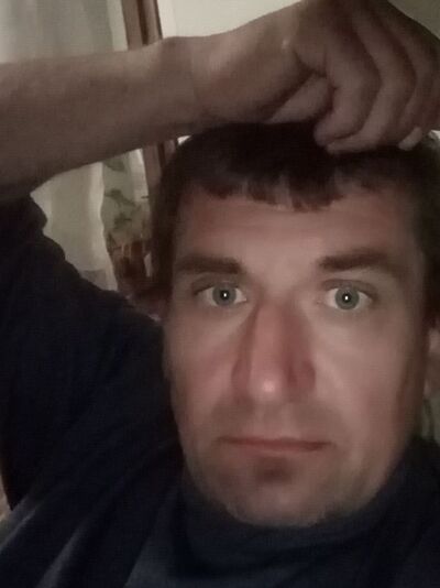  ,   Yuriy, 49 ,   ,   